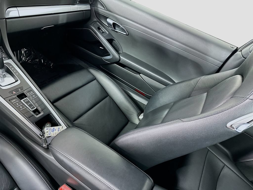 Used 2018 Porsche 911 Carrera RWD image 25