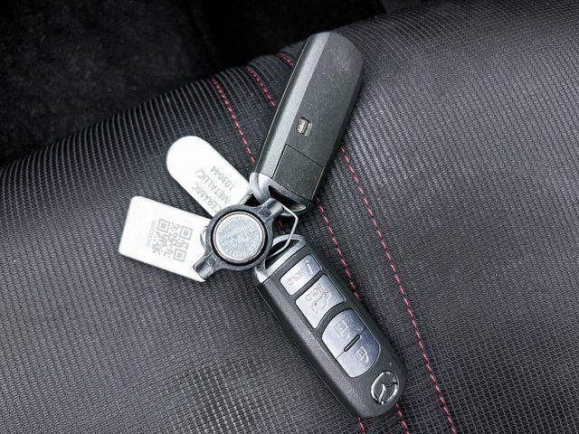 Used 2016 MAZDA MX-5 Miata Club w/ Brembo/BBS Package image 35