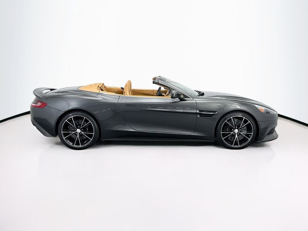 Used 2014 Aston Martin Vanquish Volante image 4