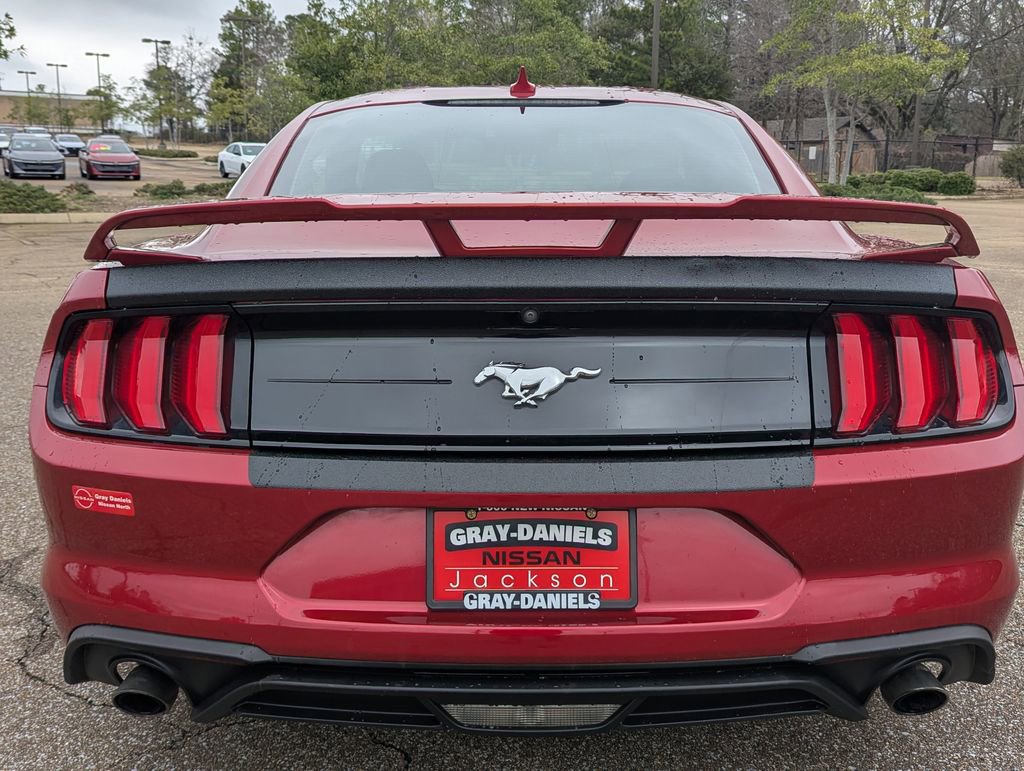 Used 2021 Ford Mustang Coupe image 5