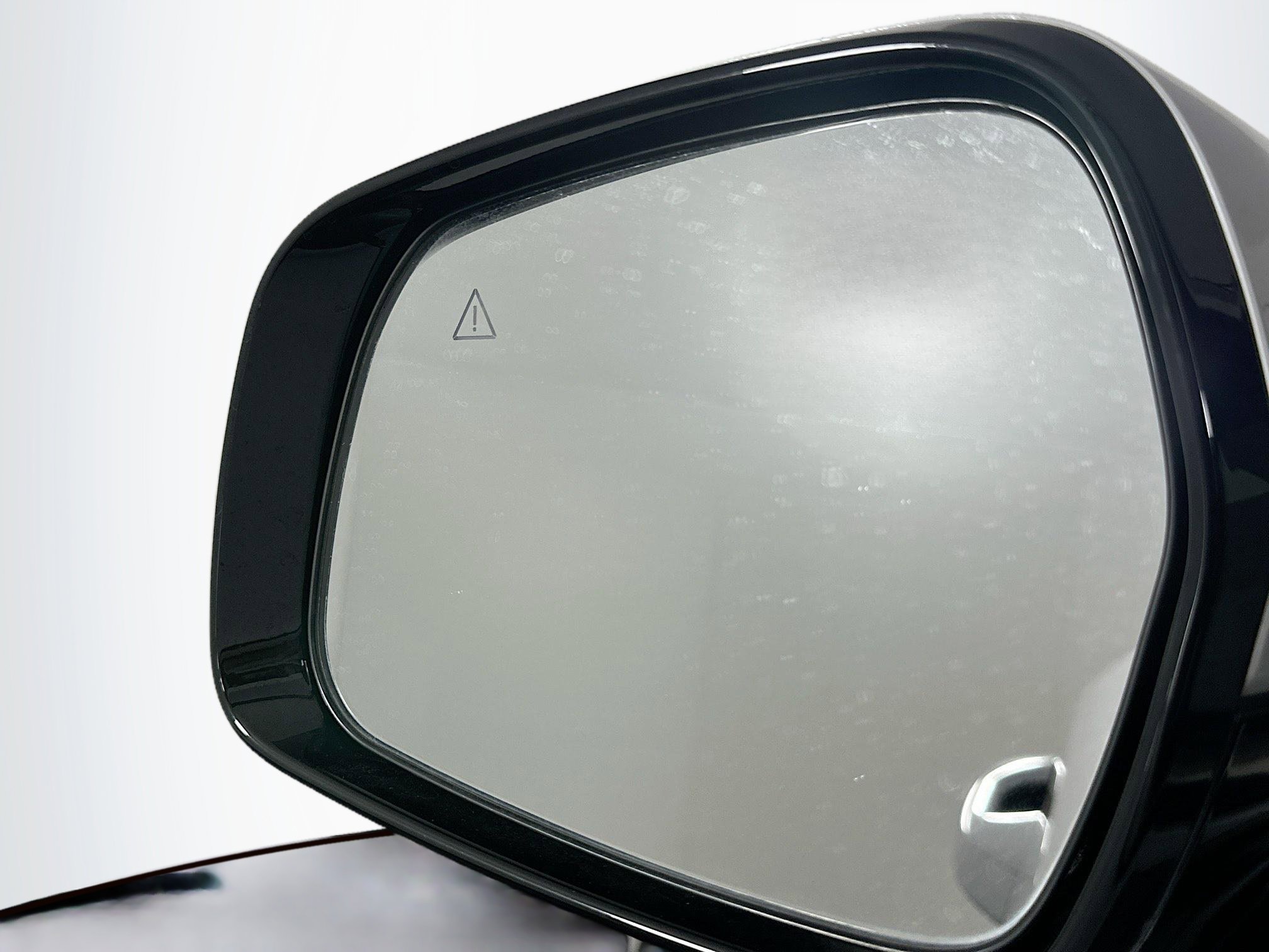 Used 2024 Kia Sorento S image 16