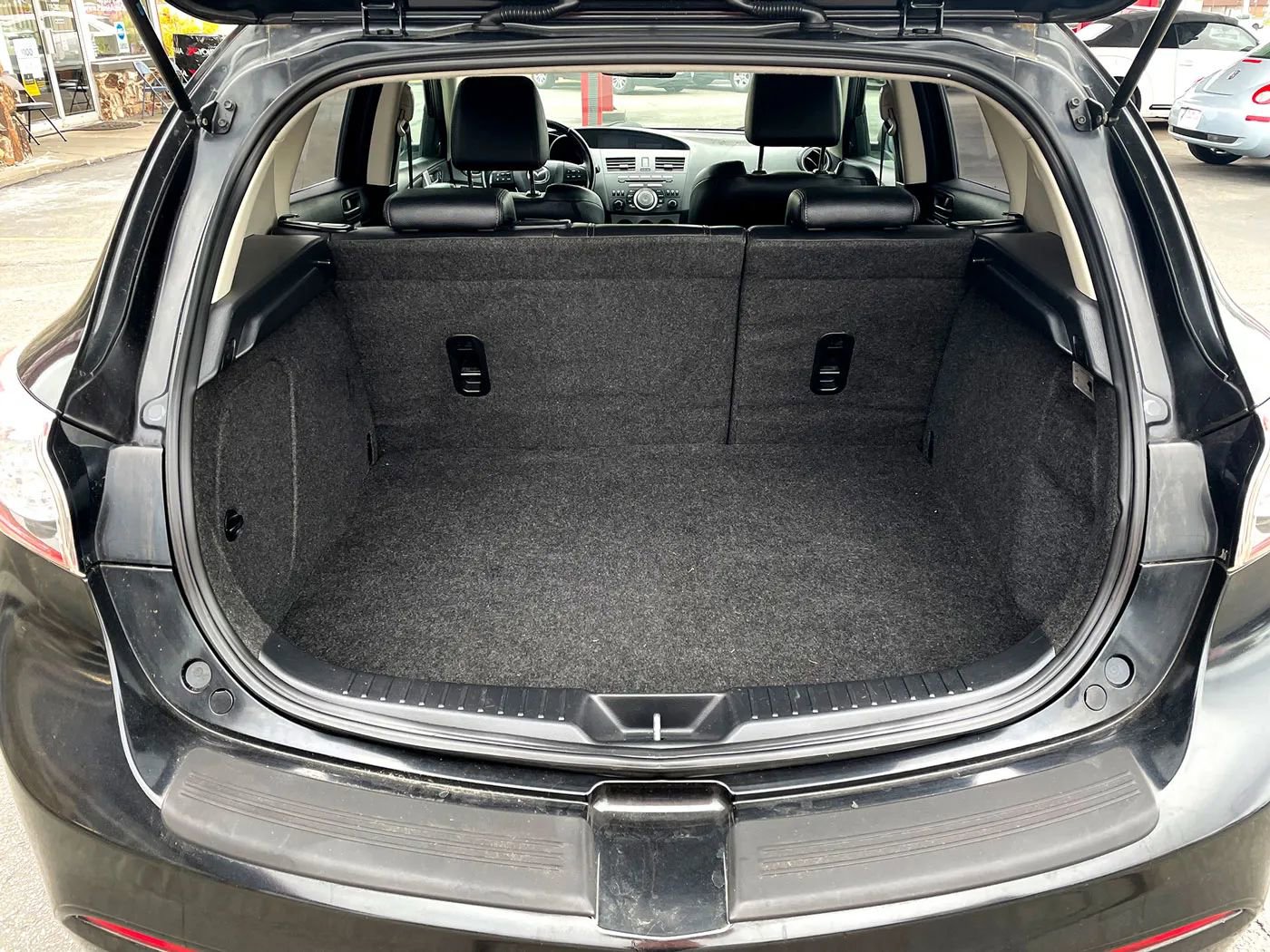 Used 2010 MAZDA MAZDA3 s Grand Touring image 6