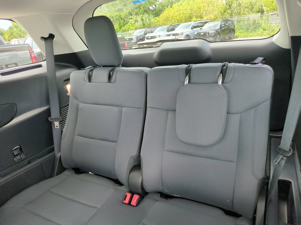 New 2026 Ford Explorer Active RWD image 17
