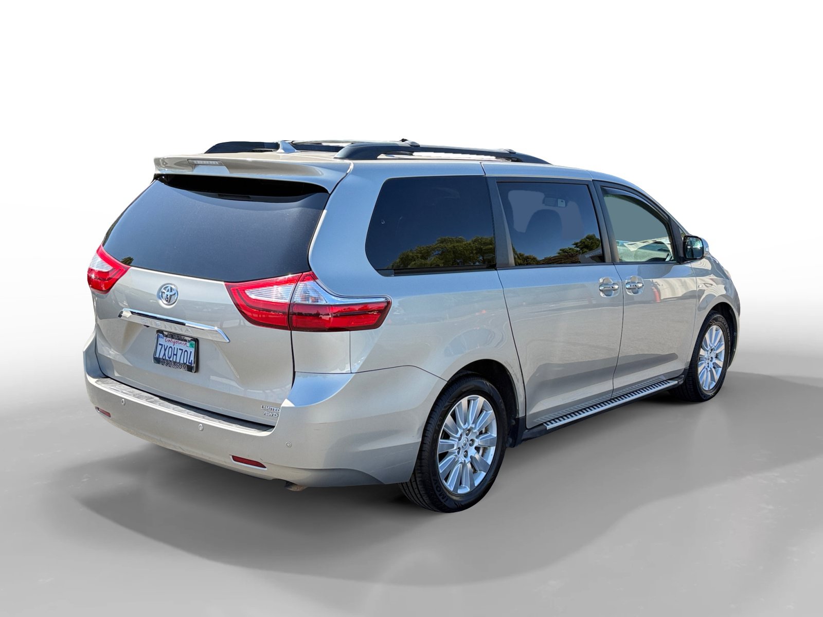 Used 2017 Toyota Sienna Limited Premium AWD/4WD image 5