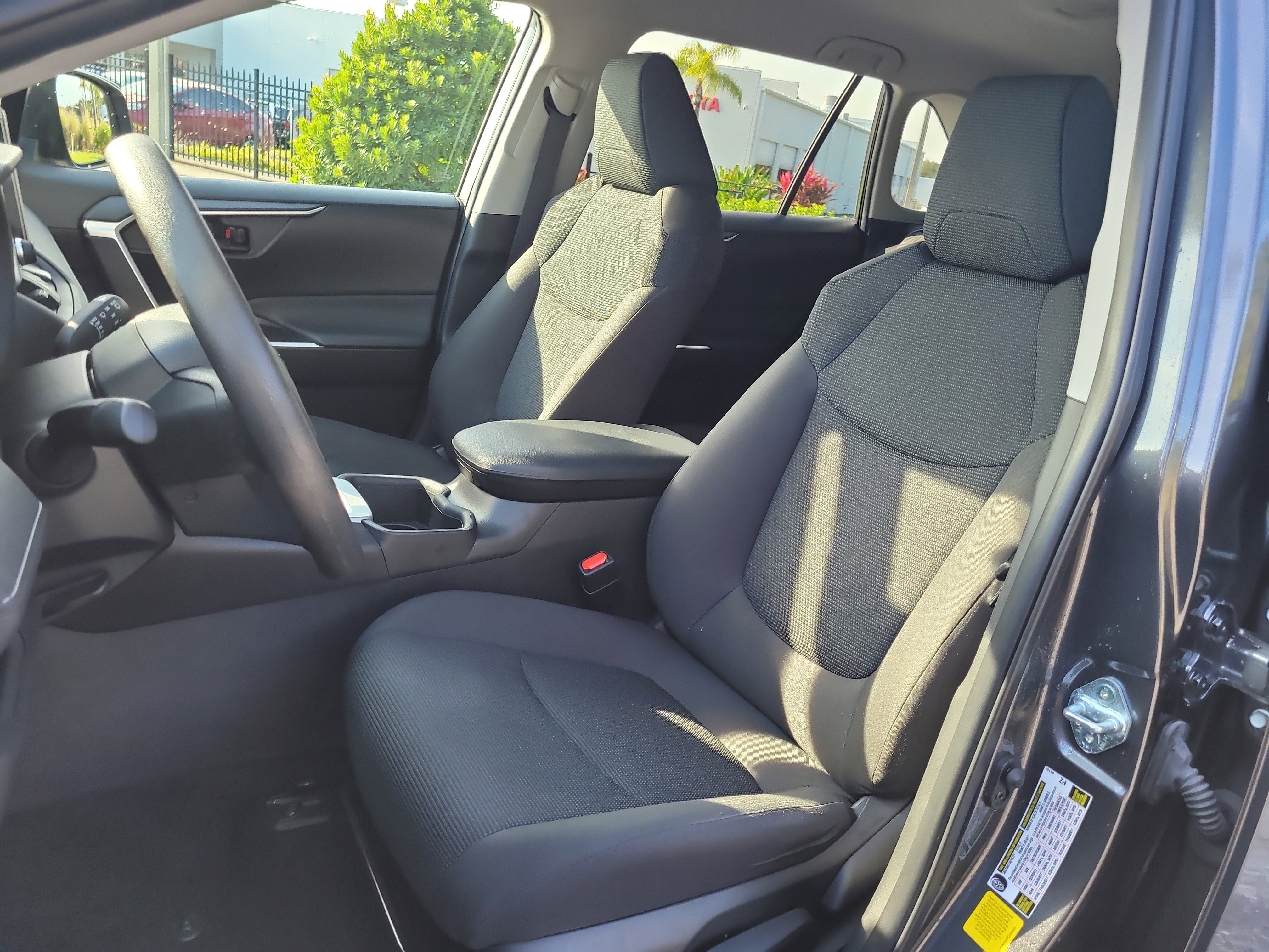 Used 2023 Toyota RAV4 LE image 19