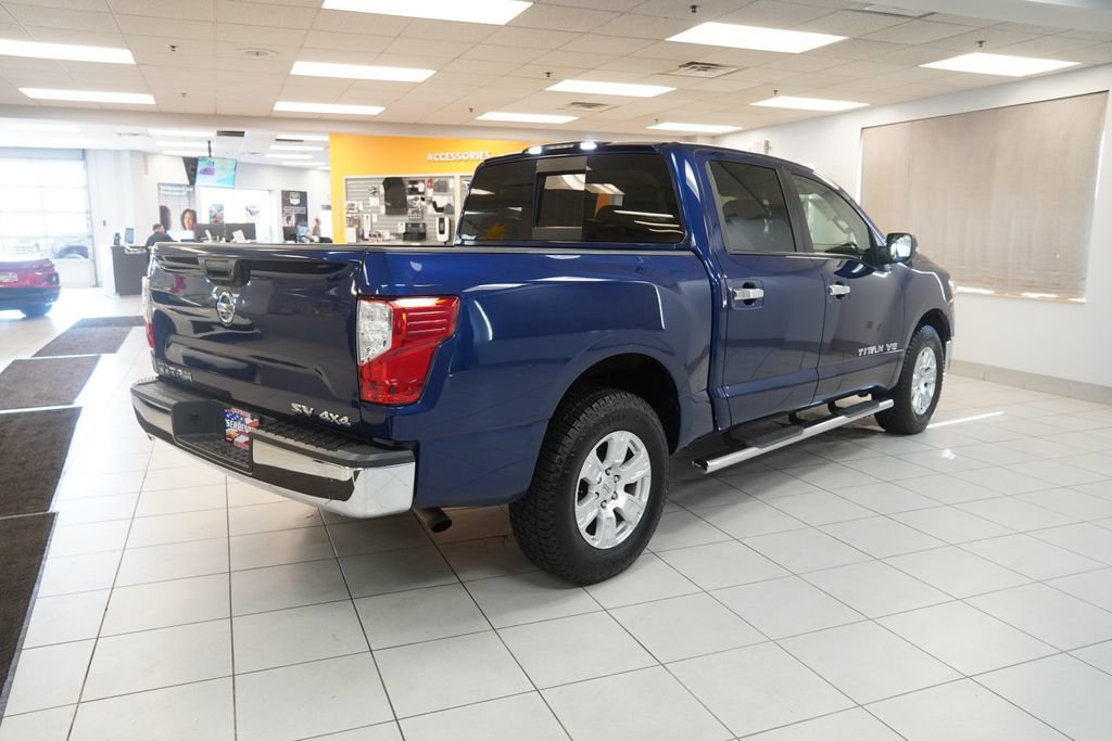 Used 2019 Nissan Titan SV AWD/4WD image 6