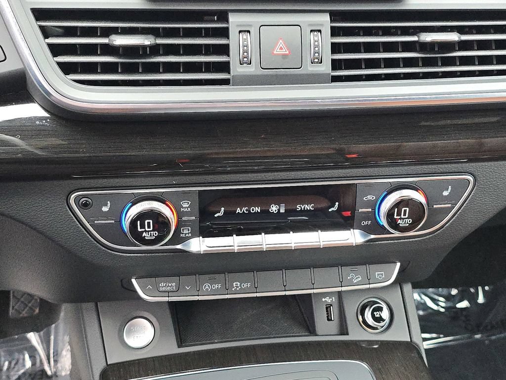 Used 2019 Audi Q5 Premium w/ Convenience Package AWD/4WD image 30