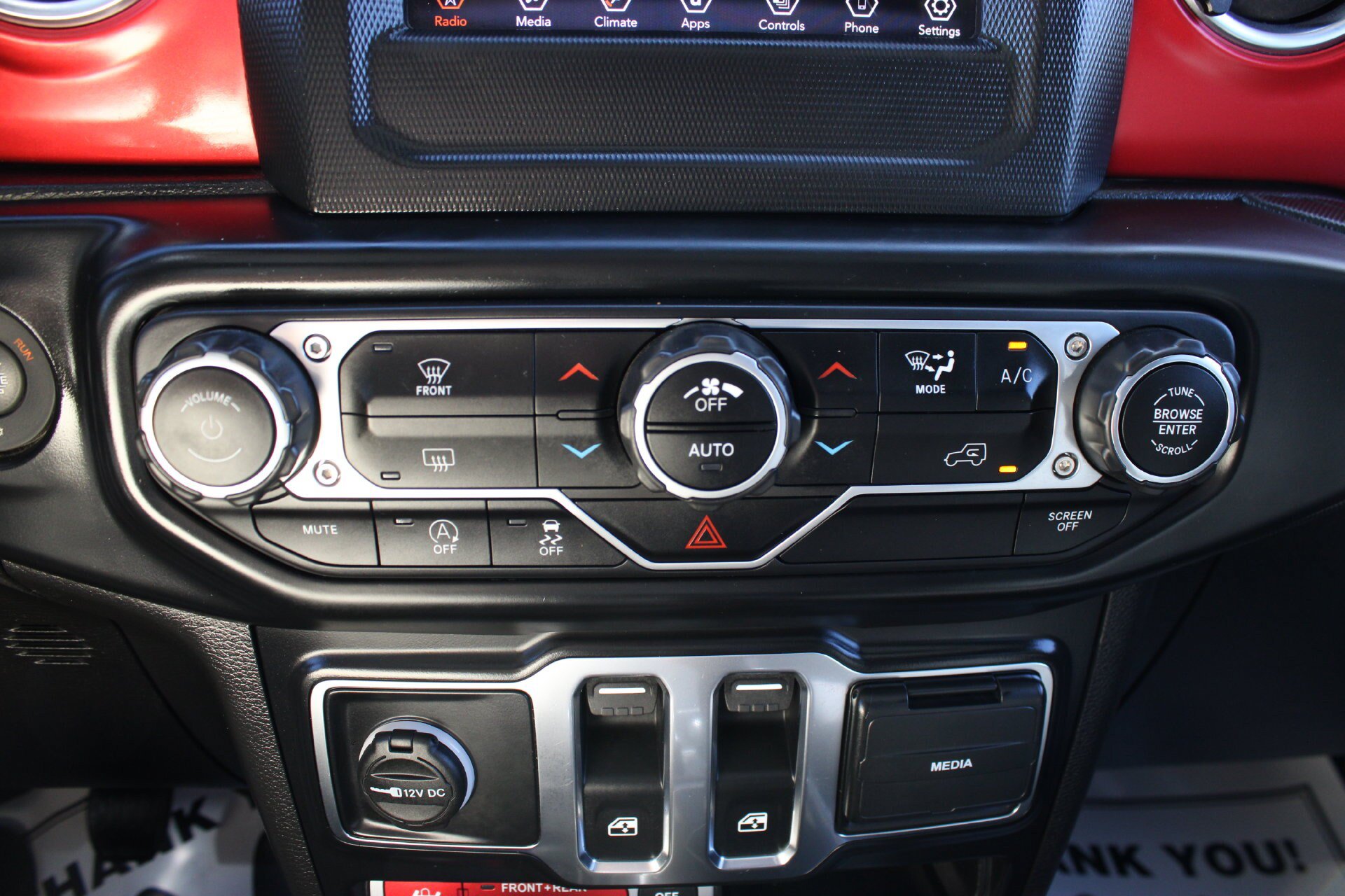 Used 2021 Jeep Wrangler Rubicon AWD/4WD image 30