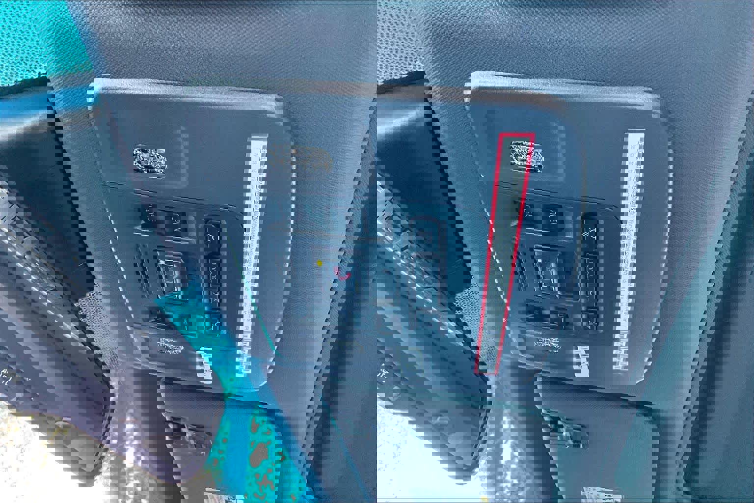 Used 2022 Toyota Avalon XLE image 31