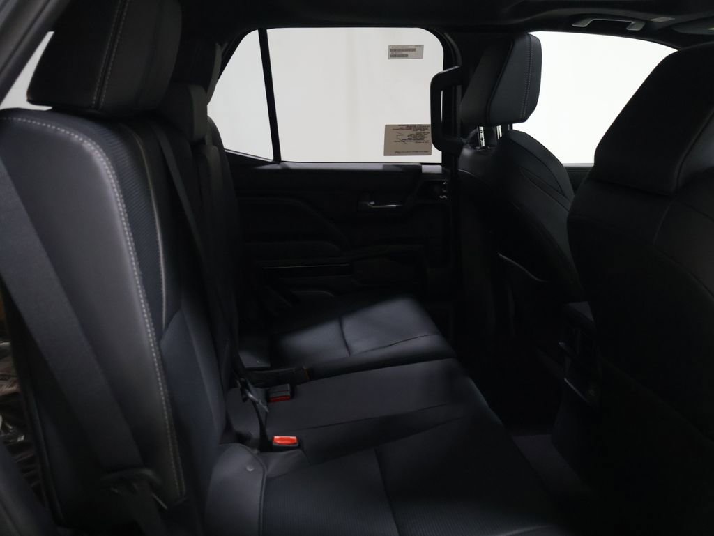 New 2026 Toyota 4Runner Limited AWD/4WD image 17