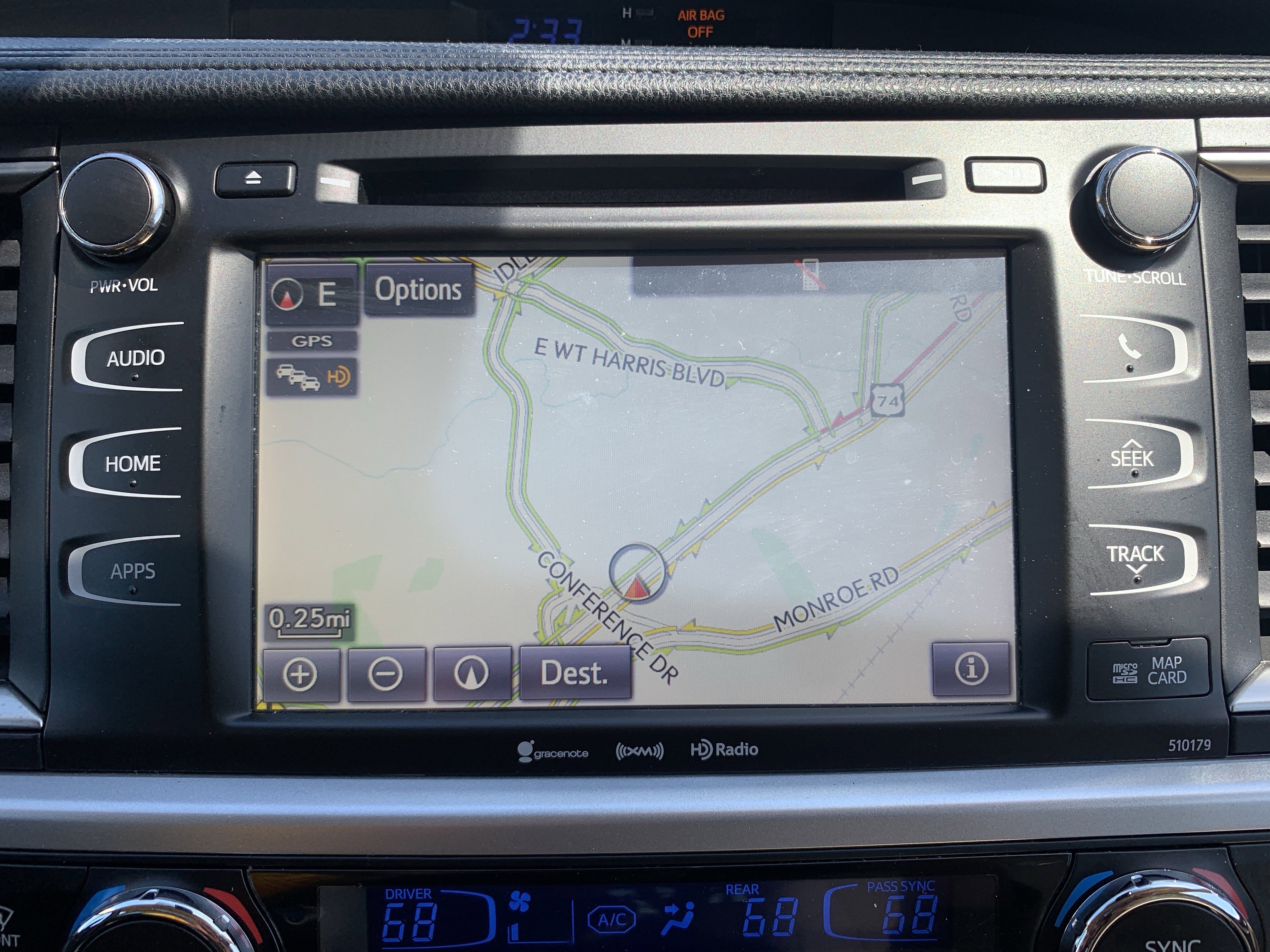 Used 2017 Toyota Highlander XLE image 24