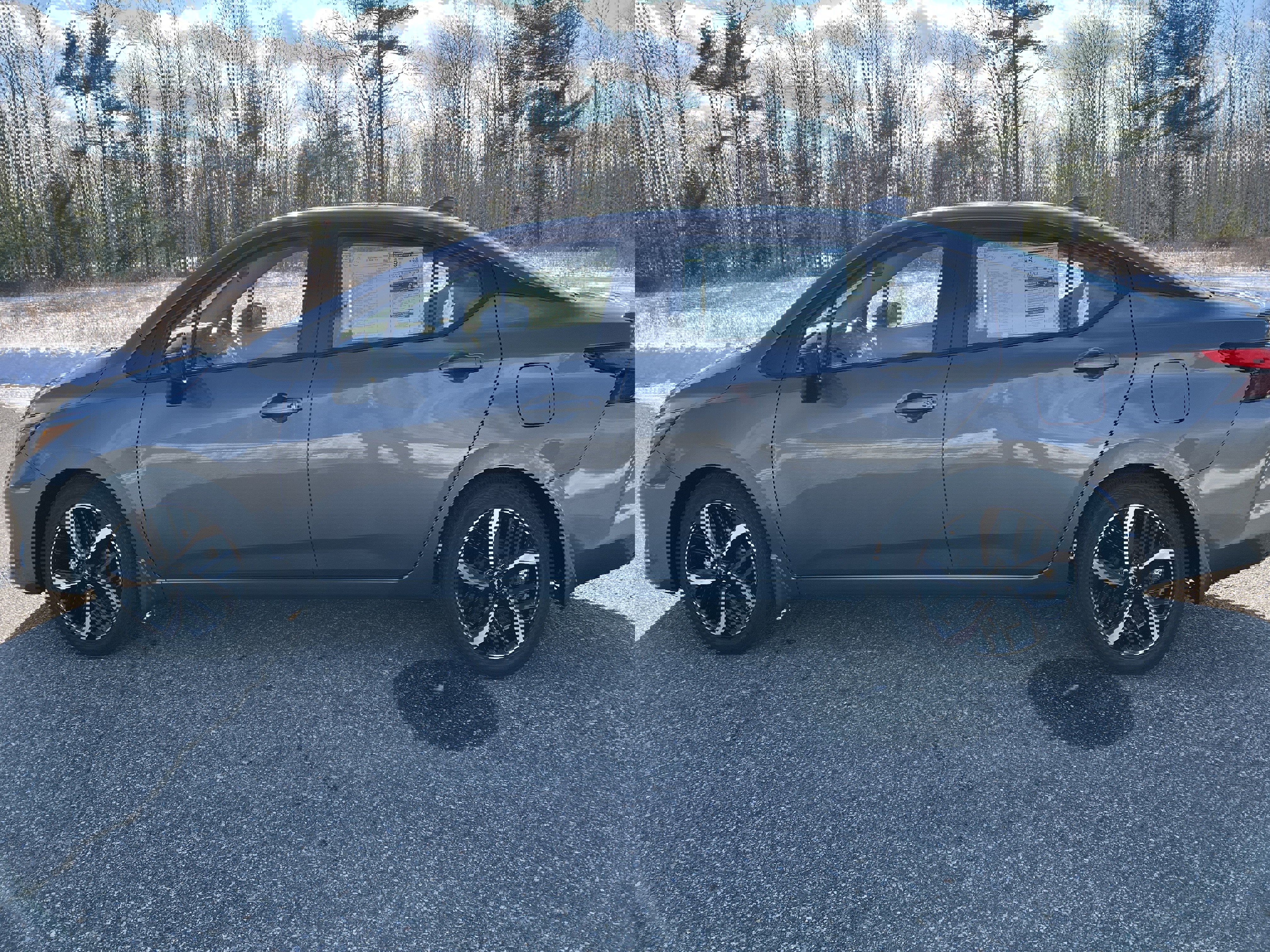 New 2025 Nissan Versa SR w/ Trunk Package image 2