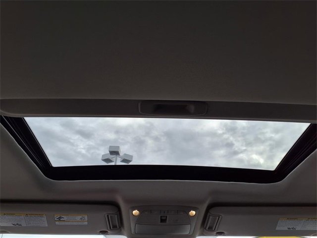 Used 2024 Nissan Armada SL w/ Cargo Package image 5