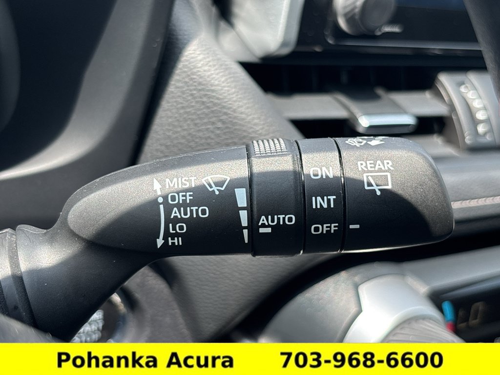Used 2021 Toyota RAV4 XLE Premium AWD/4WD image 11