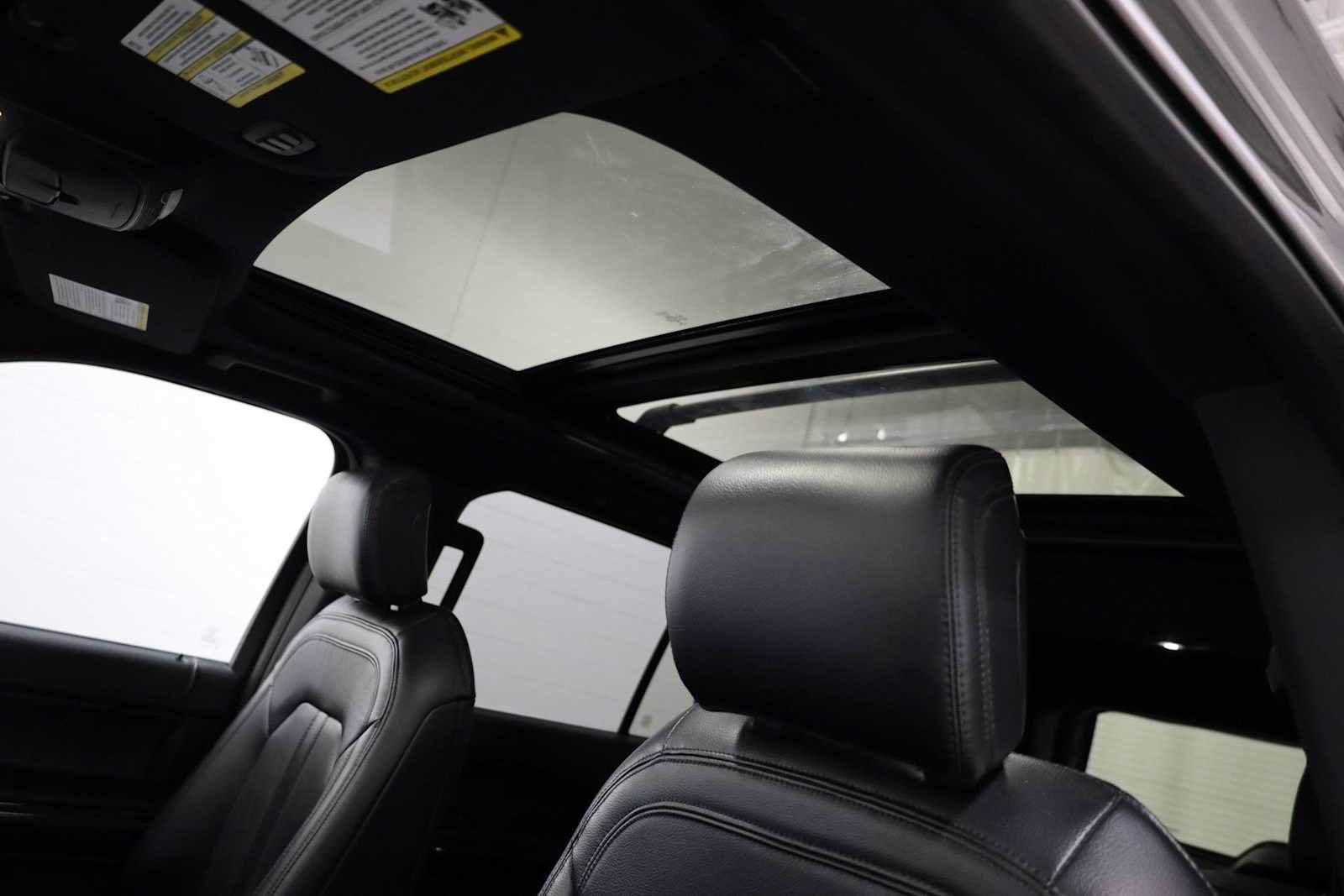 Used 2019 Ford Expedition Limited AWD/4WD image 19