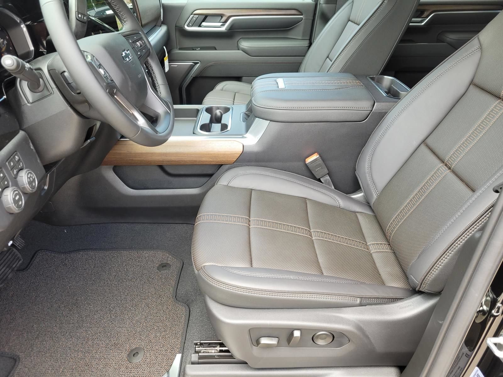 New 2026 Chevrolet Silverado 2500 High Country w/ High Country Premium Package AWD/4WD image 15