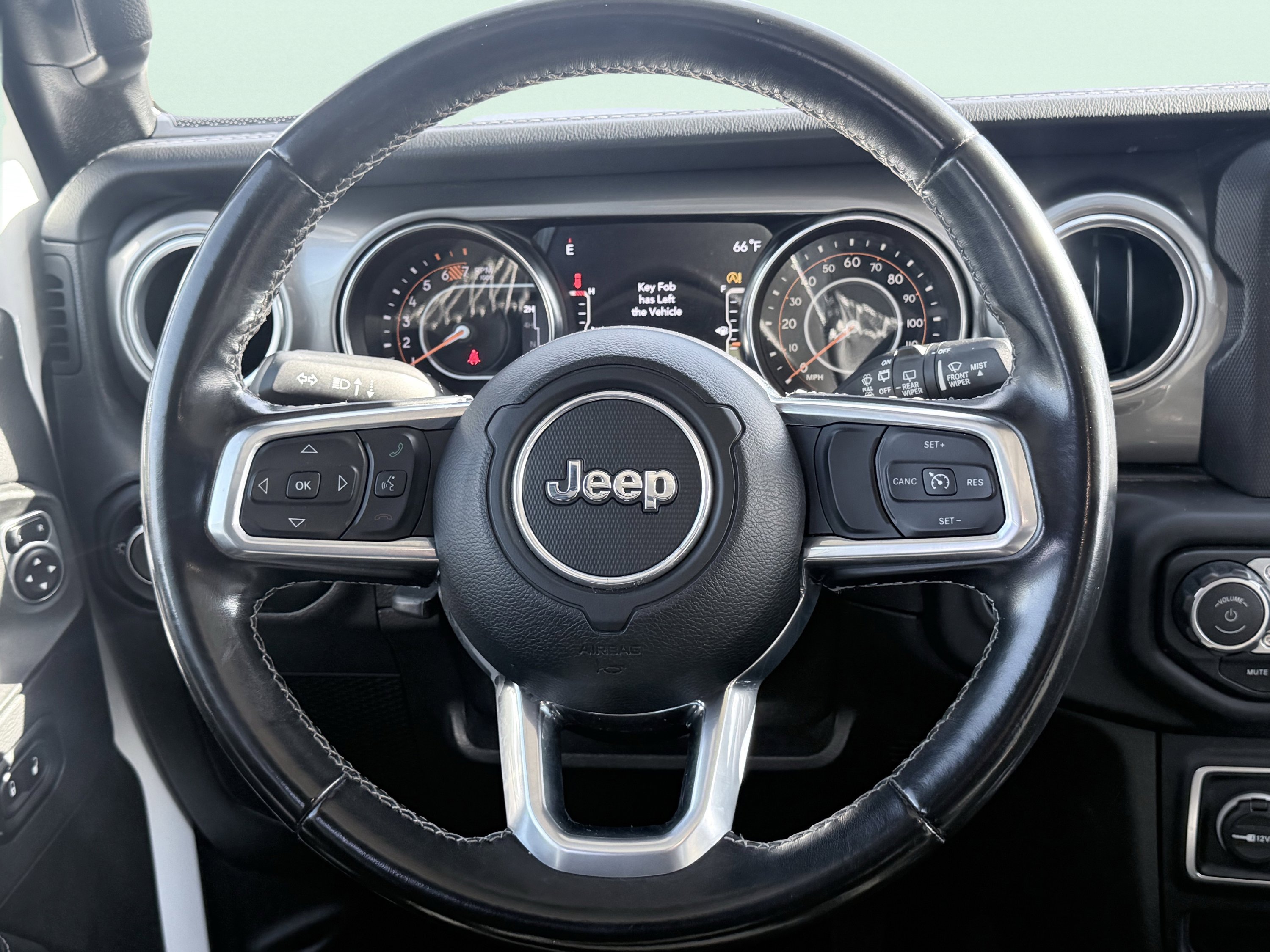 Used 2021 Jeep Wrangler Unlimited Sahara image 44