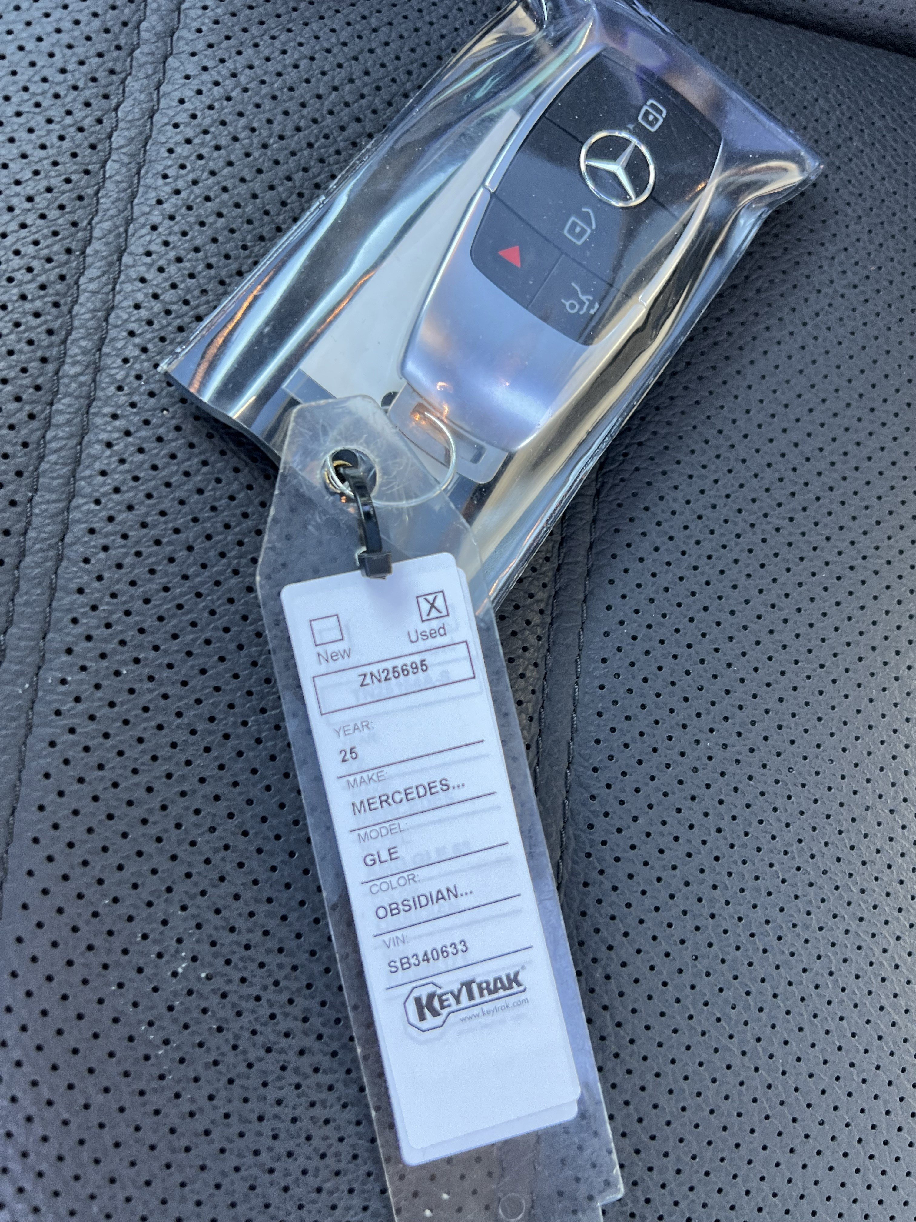 Certified 2025 Mercedes-Benz GLE 580 4MATIC image 38