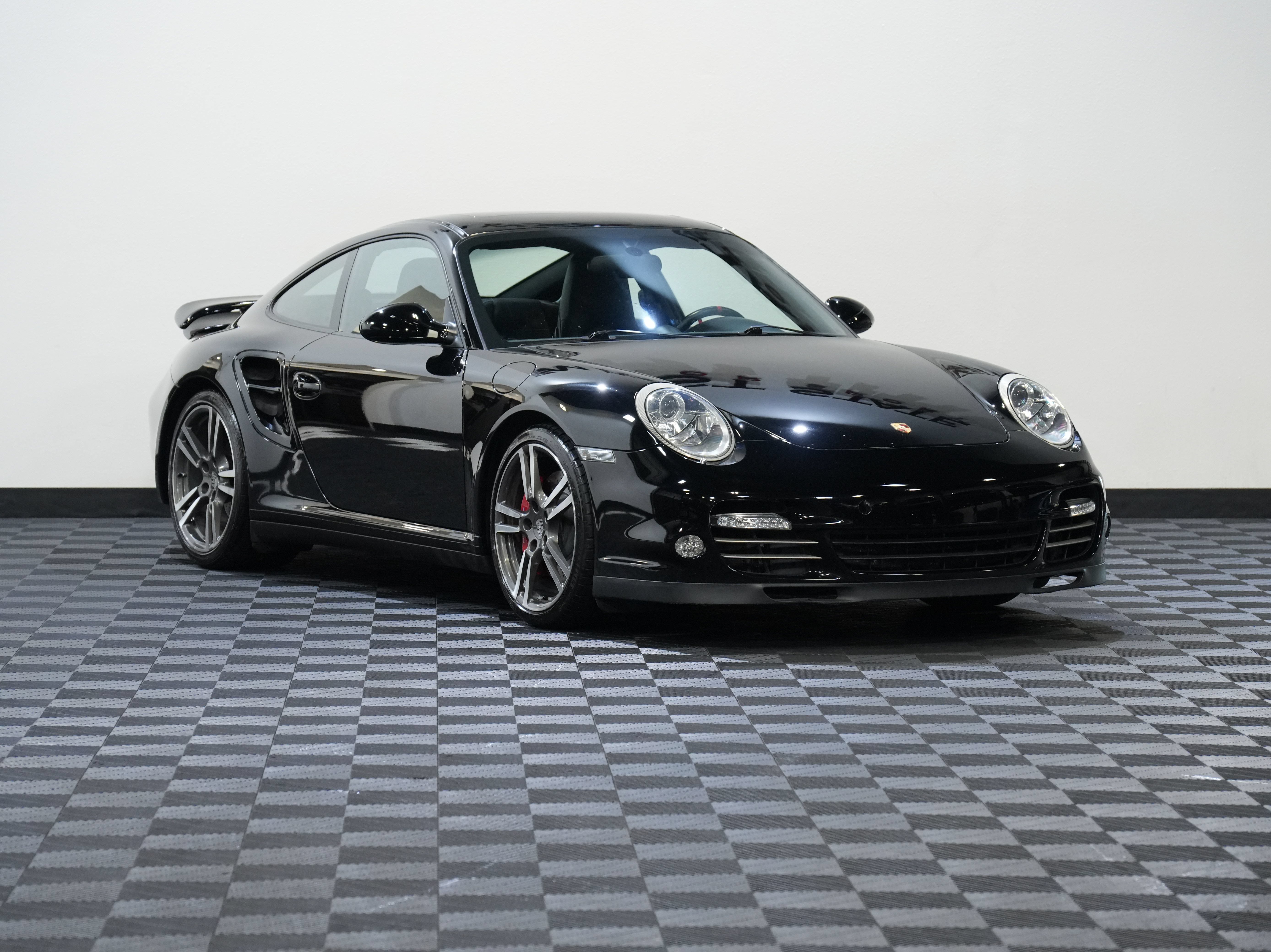 Used 2013 Porsche 911 4 Coupe AWD/4WD image 5