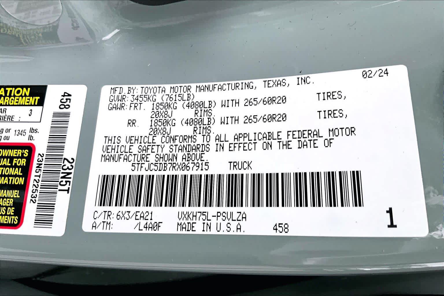 Used 2024 Toyota Tundra Limited AWD/4WD image 36