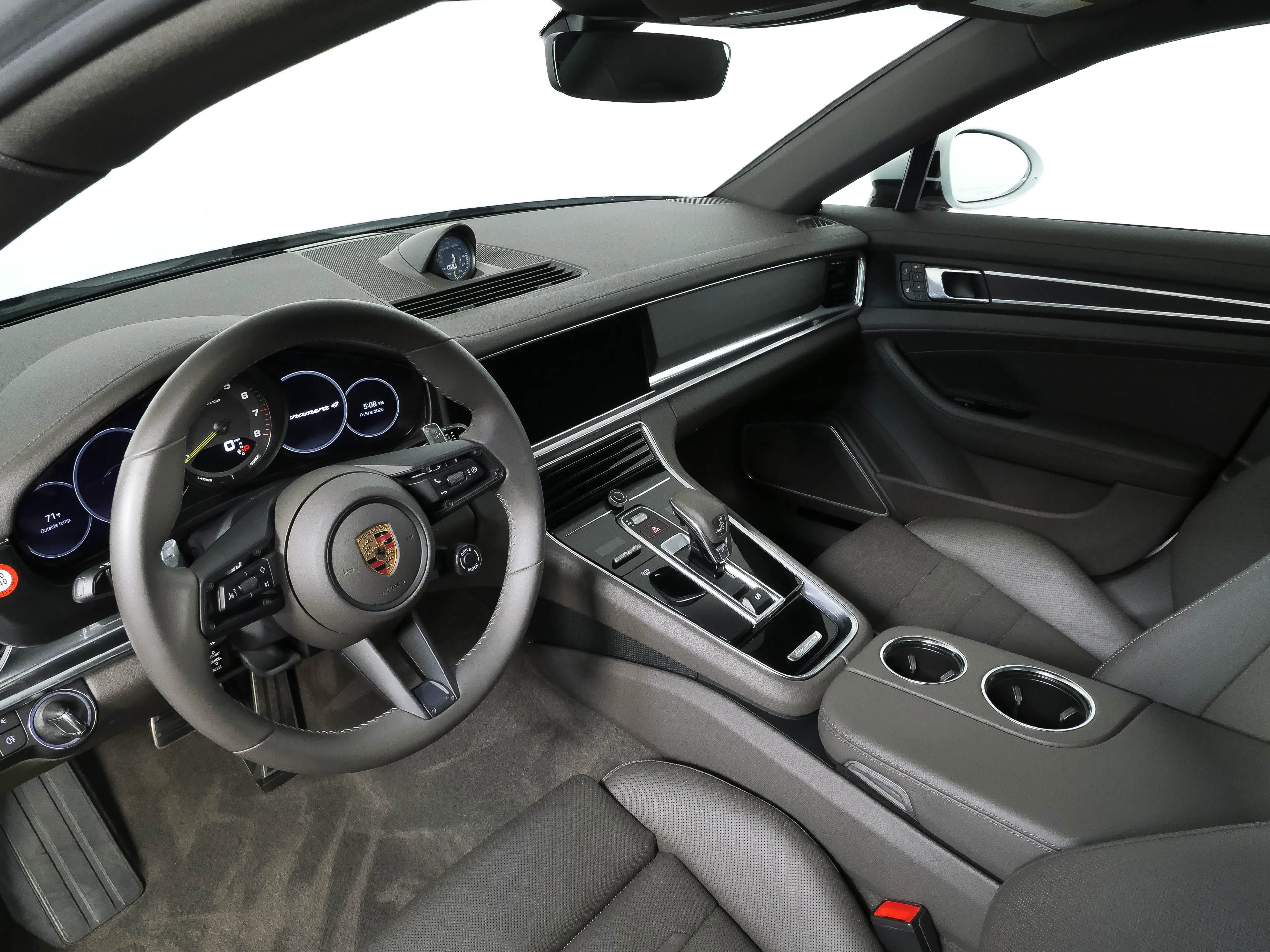 Certified 2023 Porsche Panamera AWD/4WD image 4