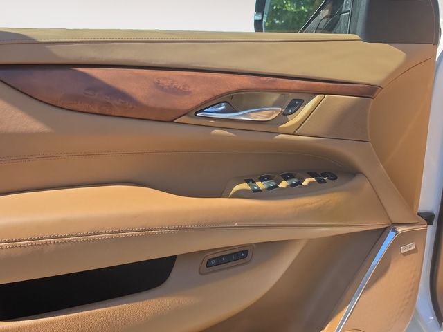 Used 2017 Cadillac Escalade Platinum AWD/4WD image 10