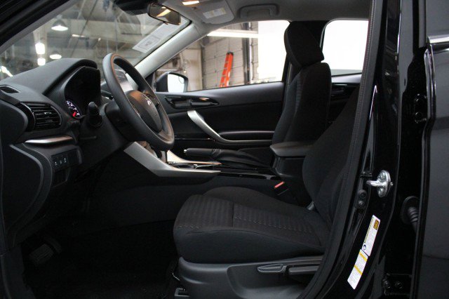 New 2026 Mitsubishi Eclipse Cross LE AWD/4WD image 6