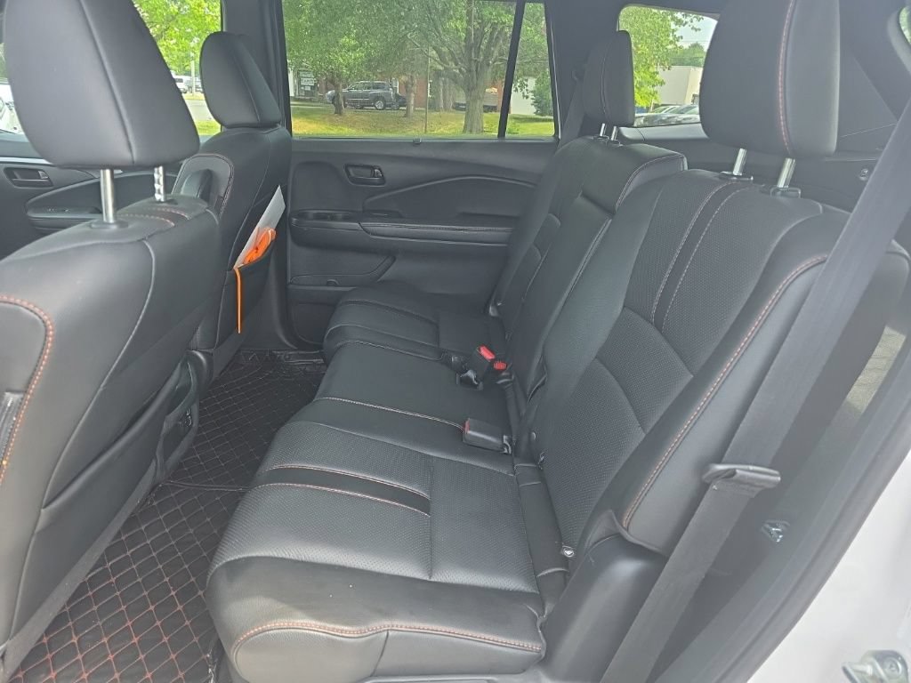 Used 2023 Honda Passport TrailSport image 23