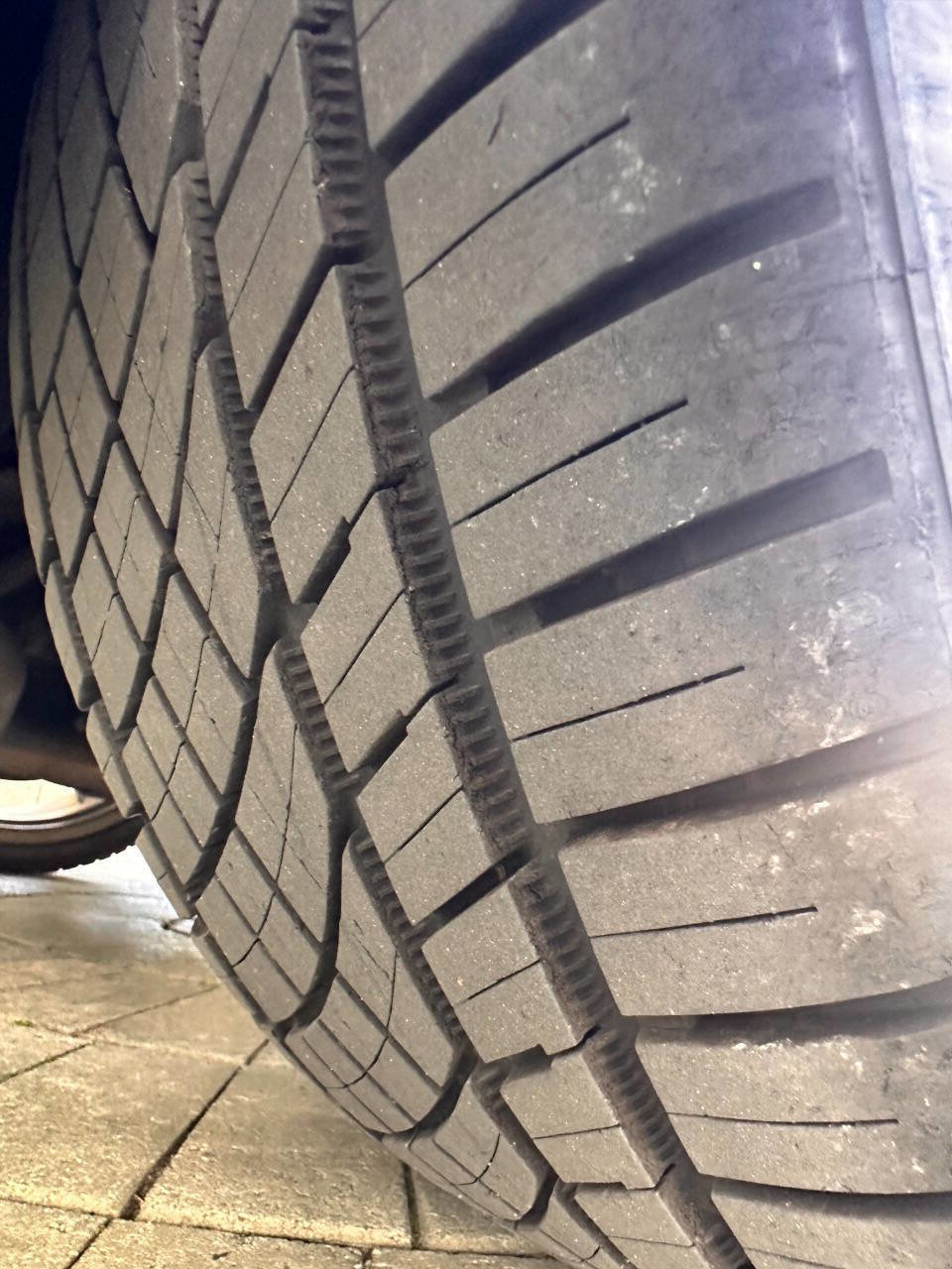 Used 2013 Audi RS 5 Coupe w/ Audi MMI Navigation Plus Pkg image 40