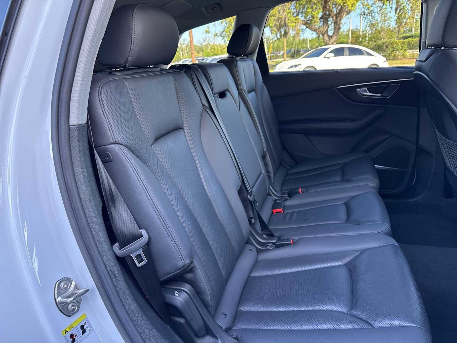 Used 2023 Audi Q7 2.0T Premium Plus w/ Premium Plus Package image 19