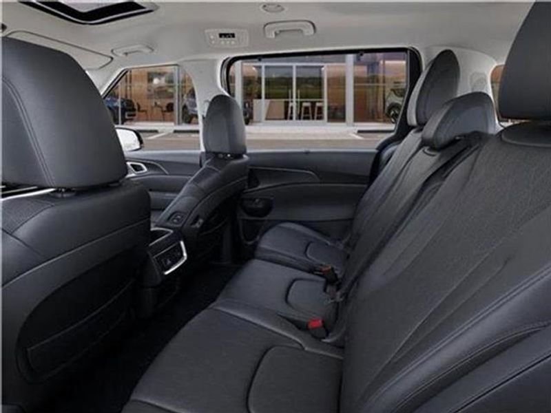 New 2026 Kia Carnival SX w/ SX Dark Edition Package image 72