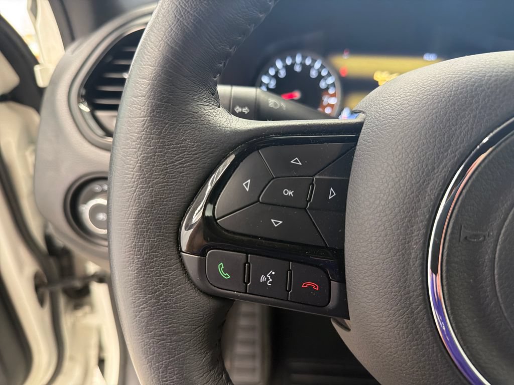 Certified 2022 Jeep Renegade Altitude w/ Convenience Group AWD/4WD image 25