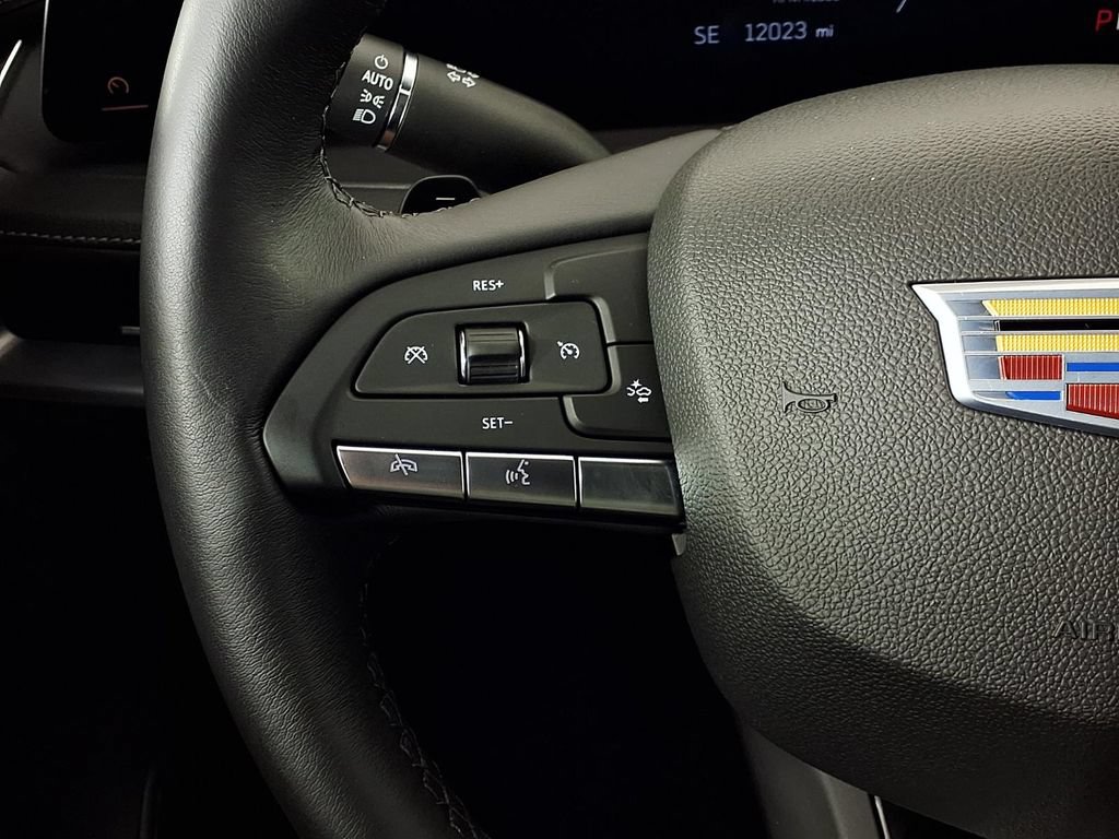 Used 2024 Cadillac XT4 Premium Luxury w/ LPO, Floor Liner Package FWD image 20