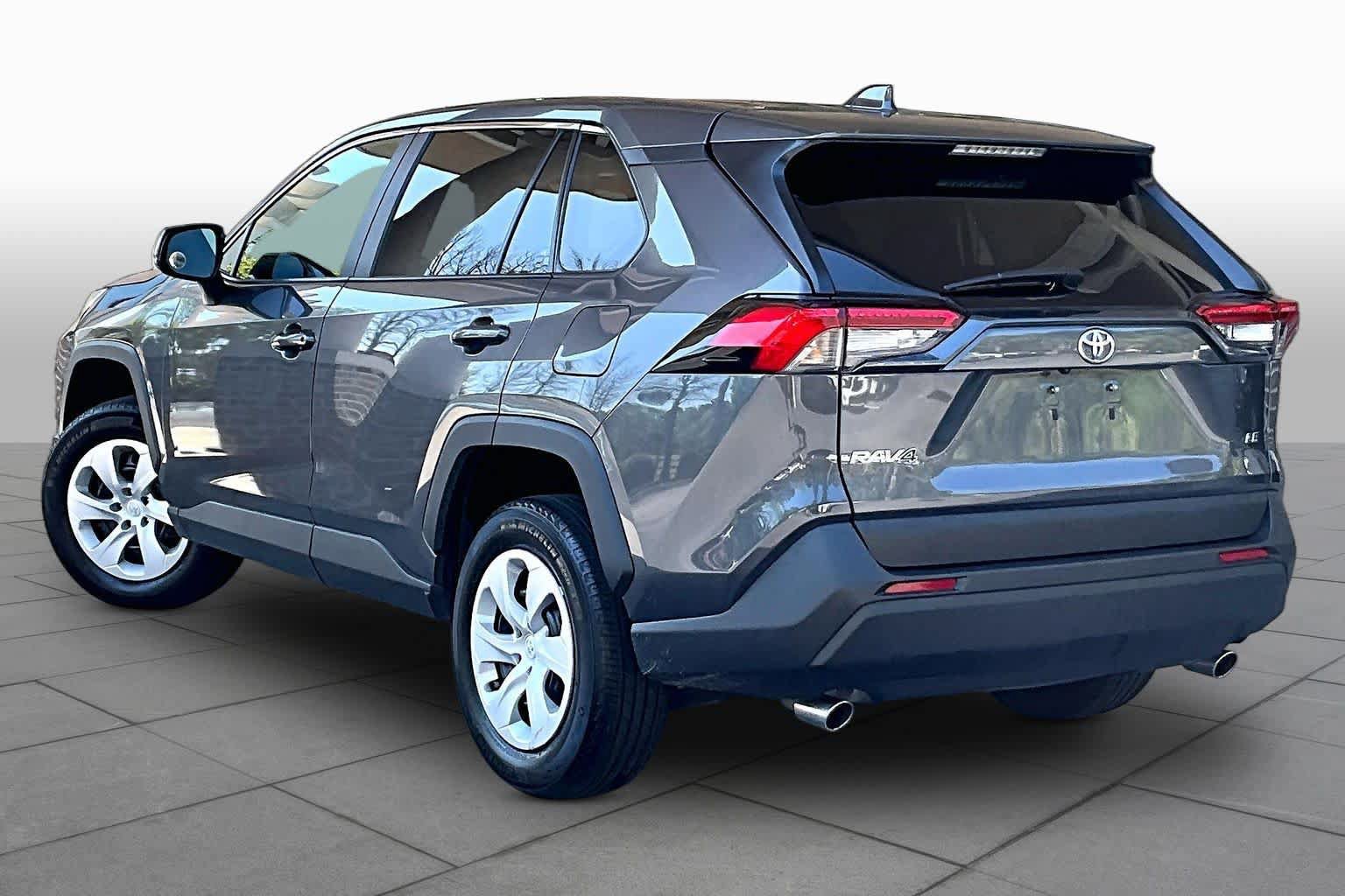Certified 2025 Toyota RAV4 LE FWD image 22