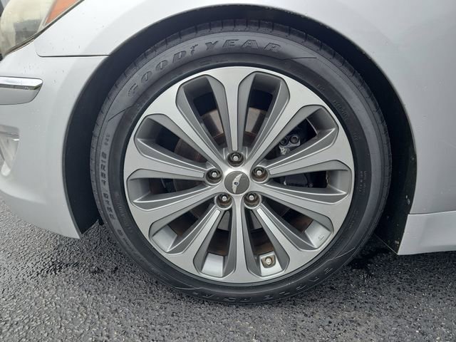 Used 2014 Hyundai Genesis 5.0 R-Spec RWD image 34
