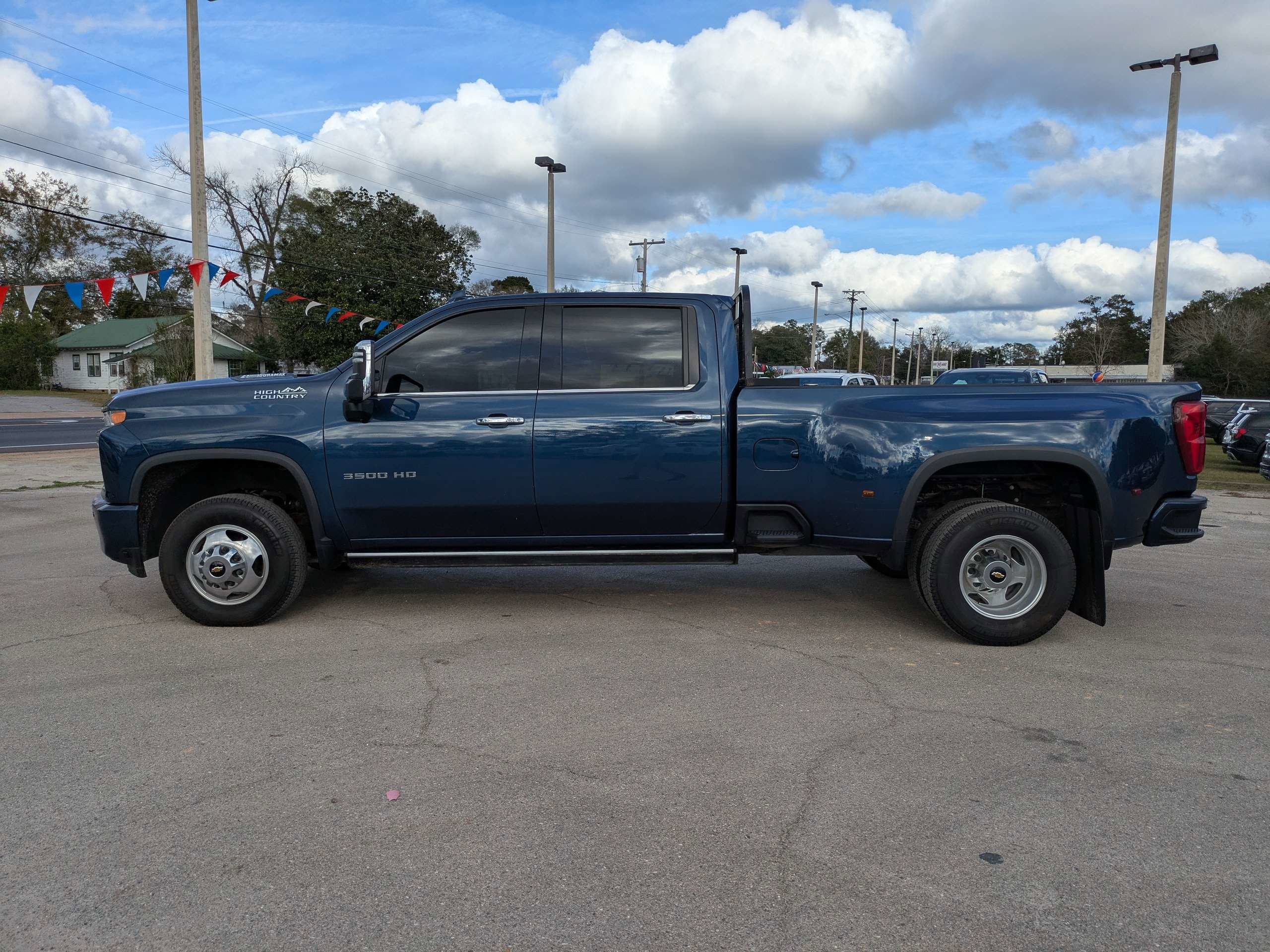 Used 2023 Chevrolet Silverado 3500 High Country AWD/4WD image 7