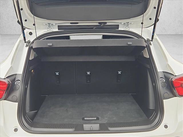 Used 2026 Chevrolet Trax LT FWD image 6
