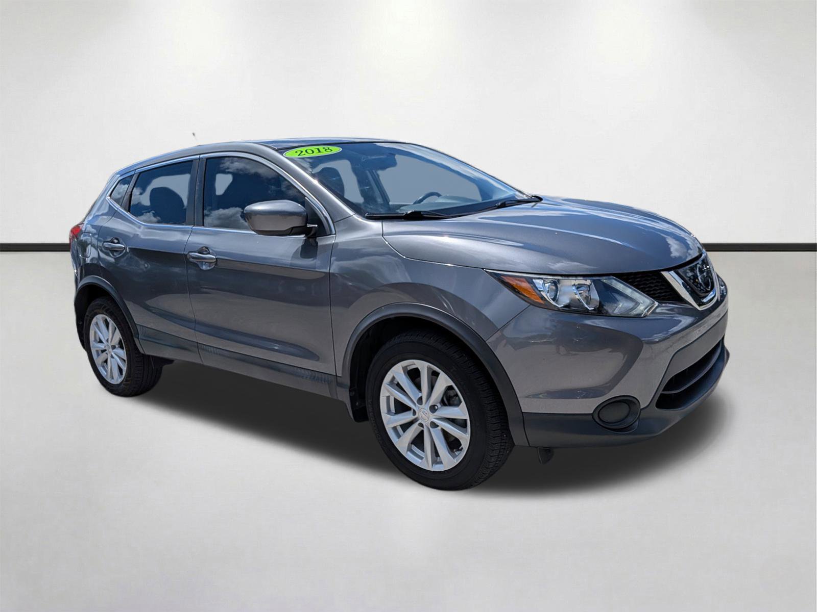Used 2018 Nissan Rogue Sport S w/ S Appearance Package image 1