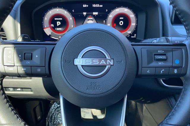 Used 2024 Nissan Rogue Platinum w/ Platinum Premium Package image 16