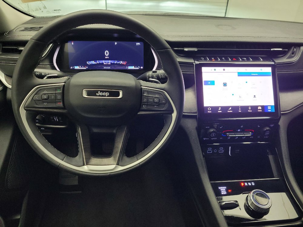 Used 2023 Jeep Grand Cherokee L Limited AWD/4WD image 22