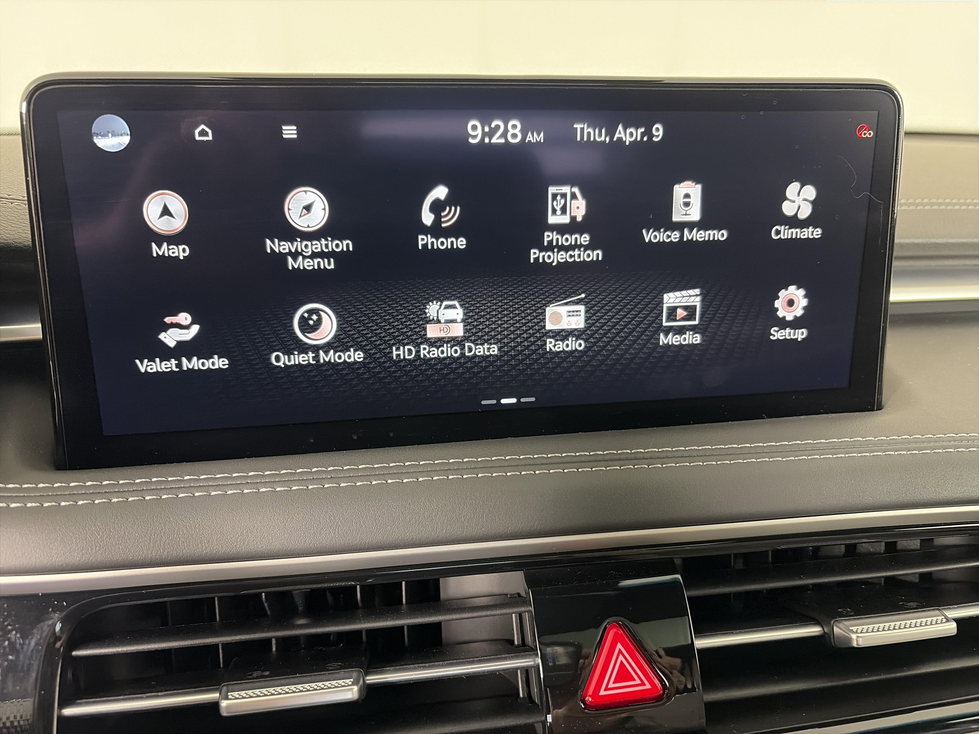 Used 2024 Genesis G70 2.5T w/ Sport Prestige Package image 25