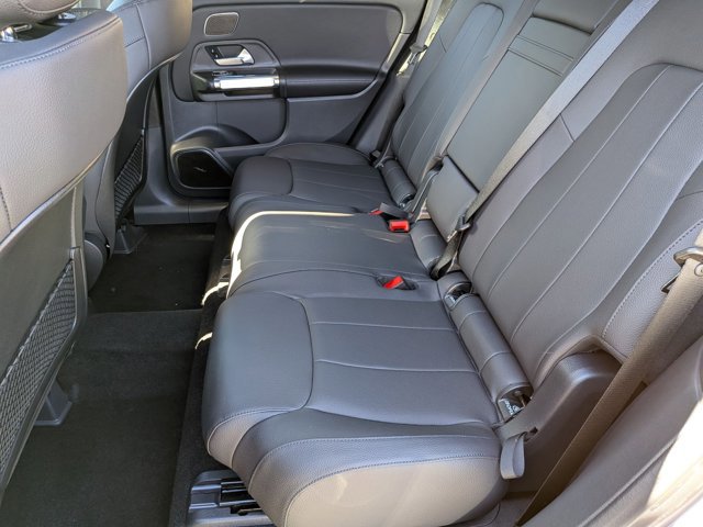 Used 2026 Mercedes-Benz GLB 250 4MATIC image 15