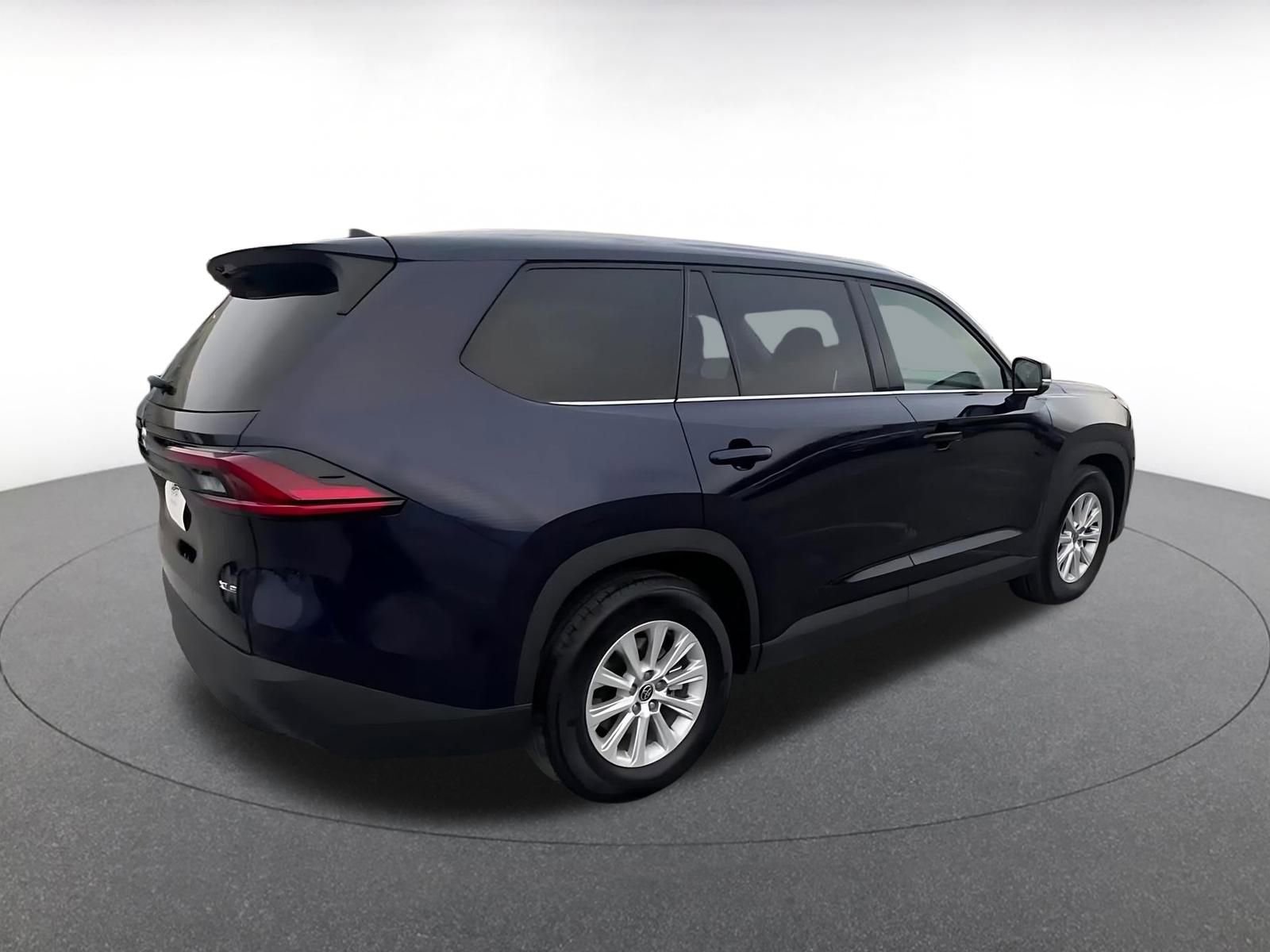 Used 2025 Toyota Grand Highlander XLE image 14