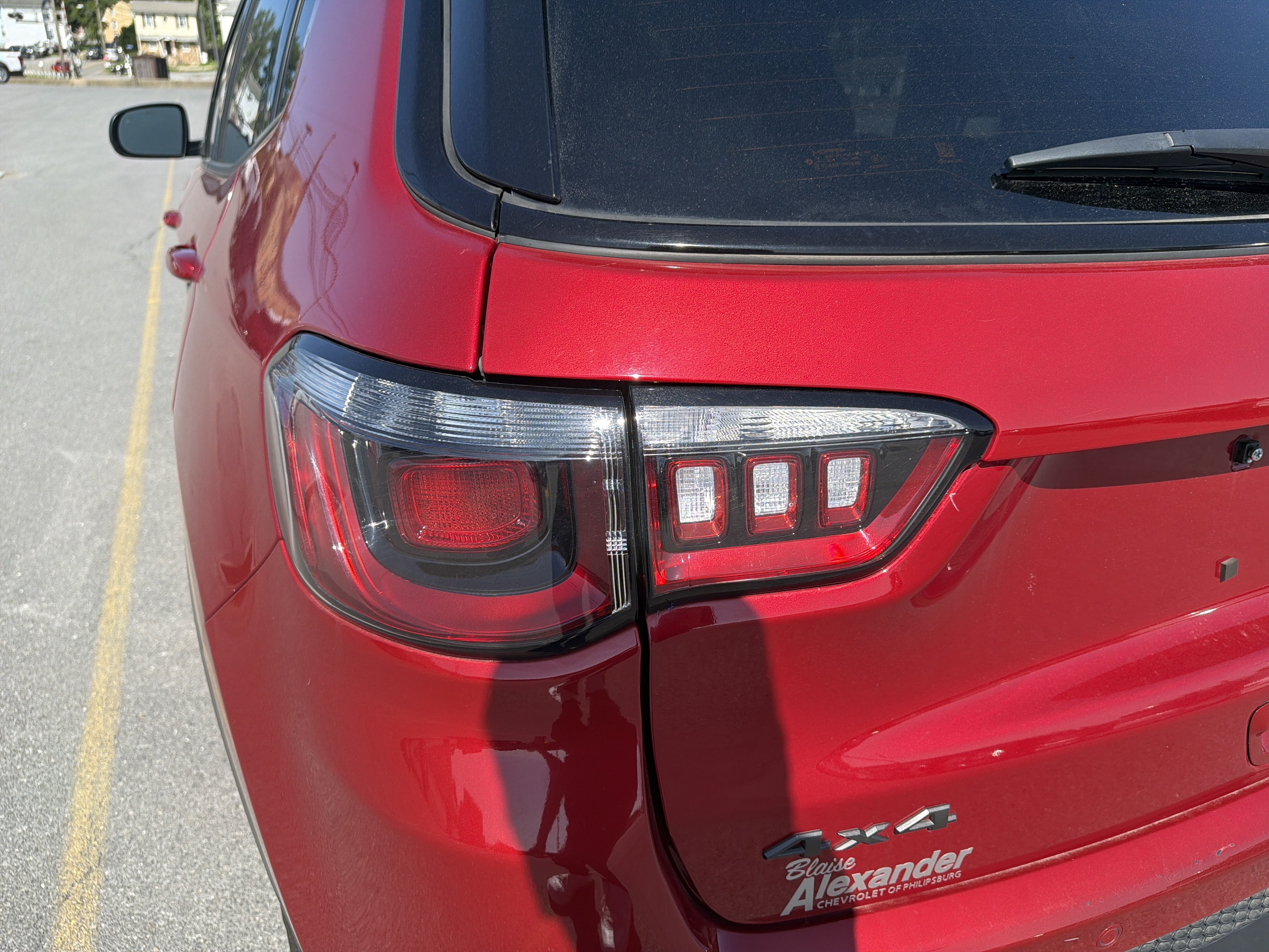 Used 2025 Jeep Compass Trailhawk AWD/4WD image 15