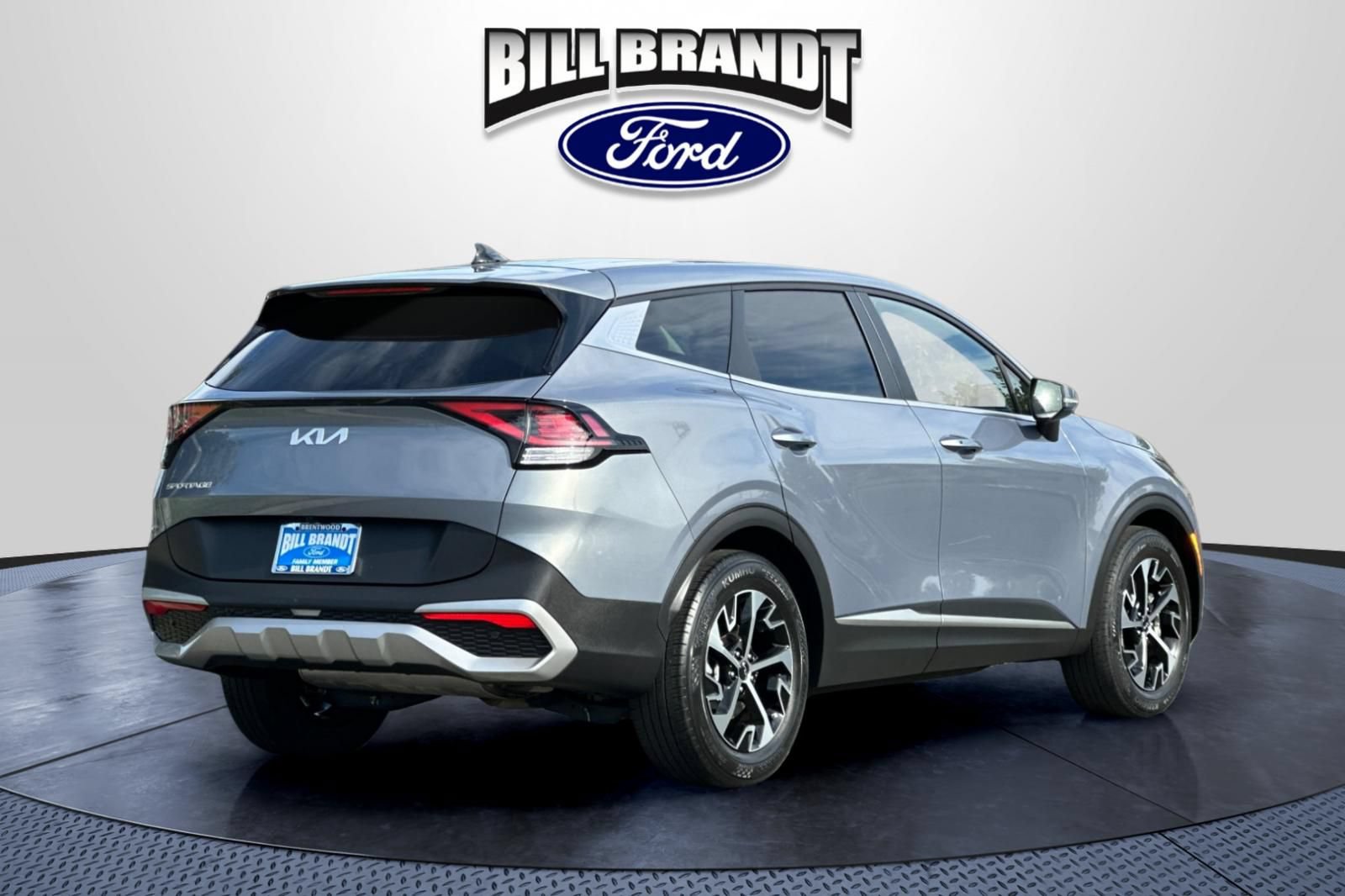 Used 2023 Kia Sportage EX FWD image 3
