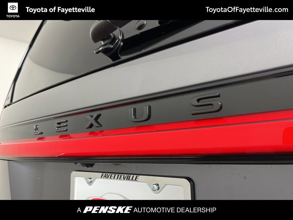 Used 2025 Lexus GX 550 w/ Accessory Package (Z1) AWD/4WD image 3