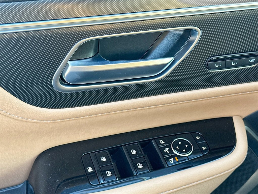 New 2026 INFINITI QX80 Luxe w/ Cargo Package image 18