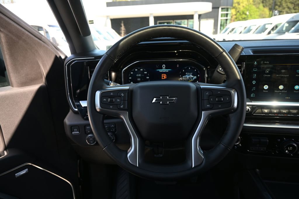 Used 2024 Chevrolet Silverado 2500 LTZ w/ LTZ Plus Package image 2