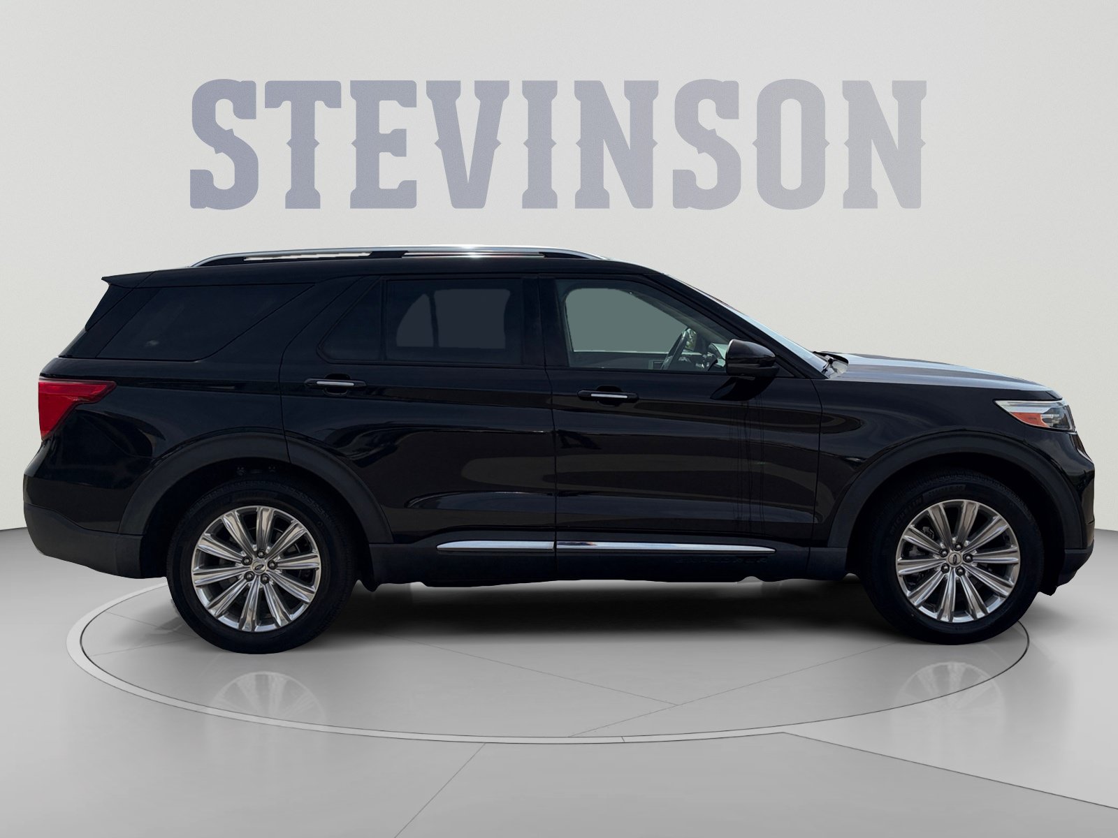 Used 2020 Ford Explorer Limited w/ Class III Trailer Tow Package AWD/4WD image 6