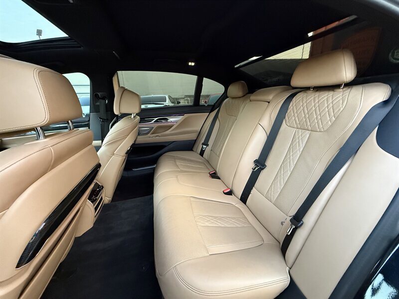 Used 2017 BMW 740i RWD image 32